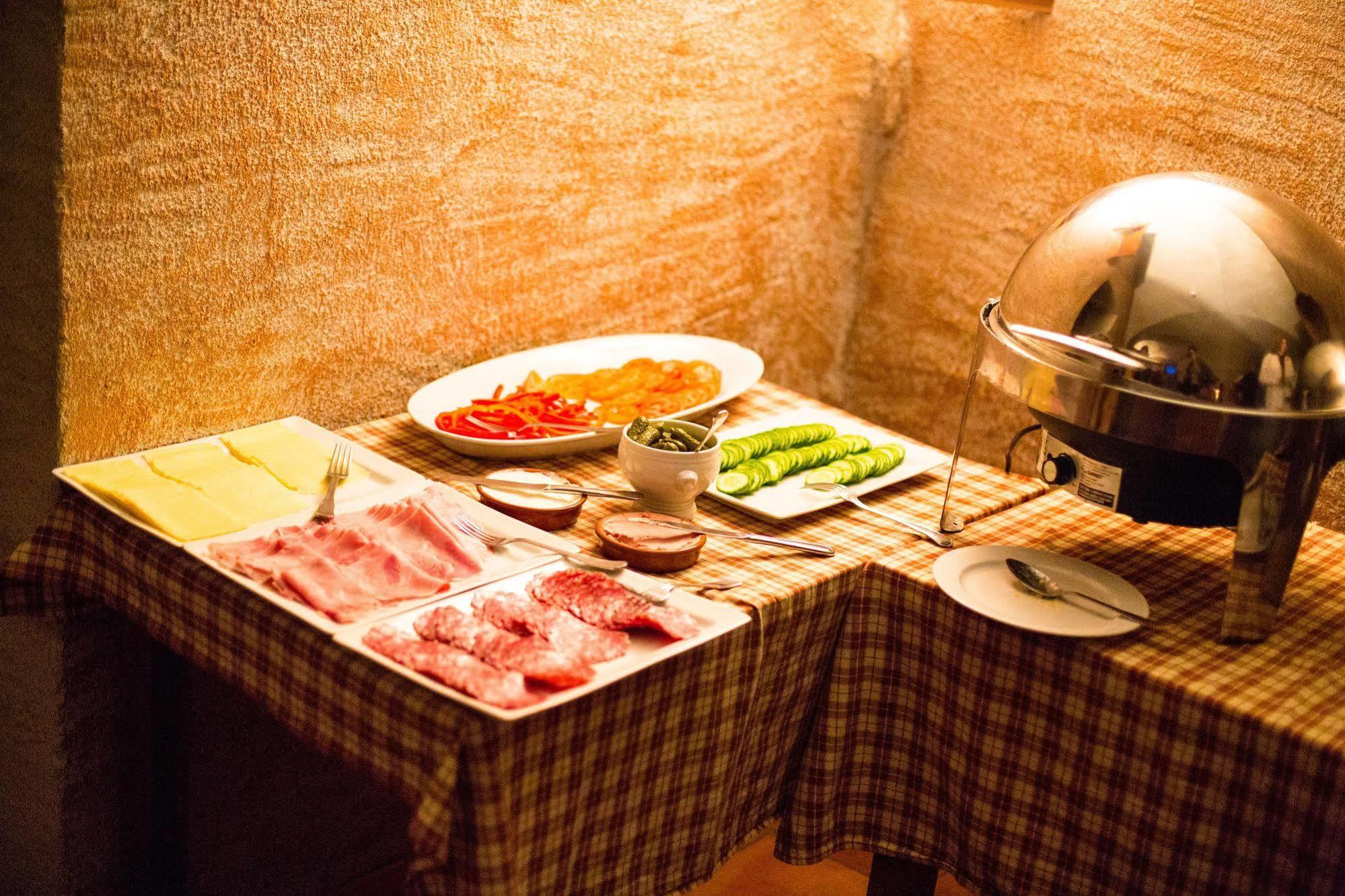 Langley Hotel La Vieille Ferme La Salle-les-Alpes Екстериор снимка